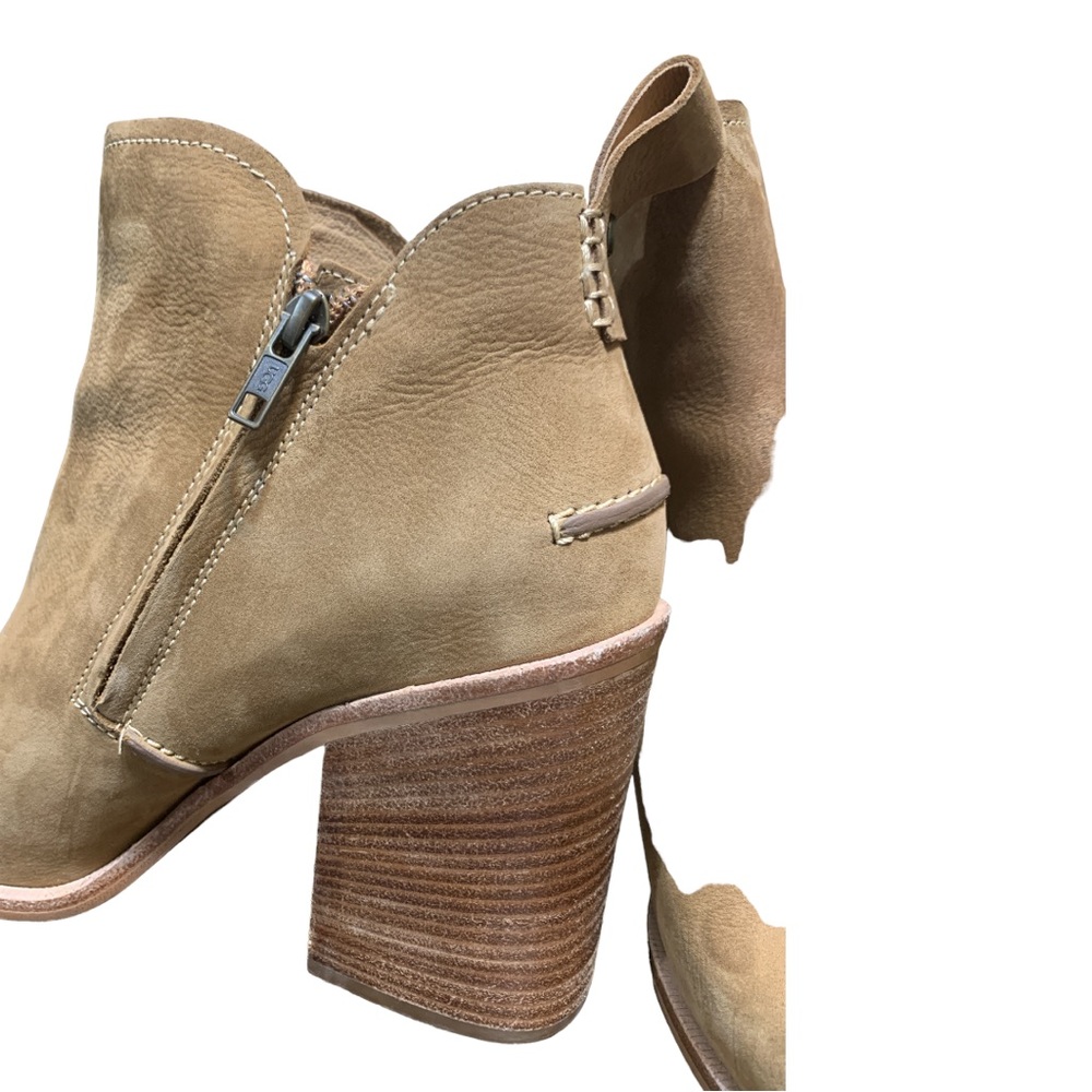 Ugg Boots! - image 4
